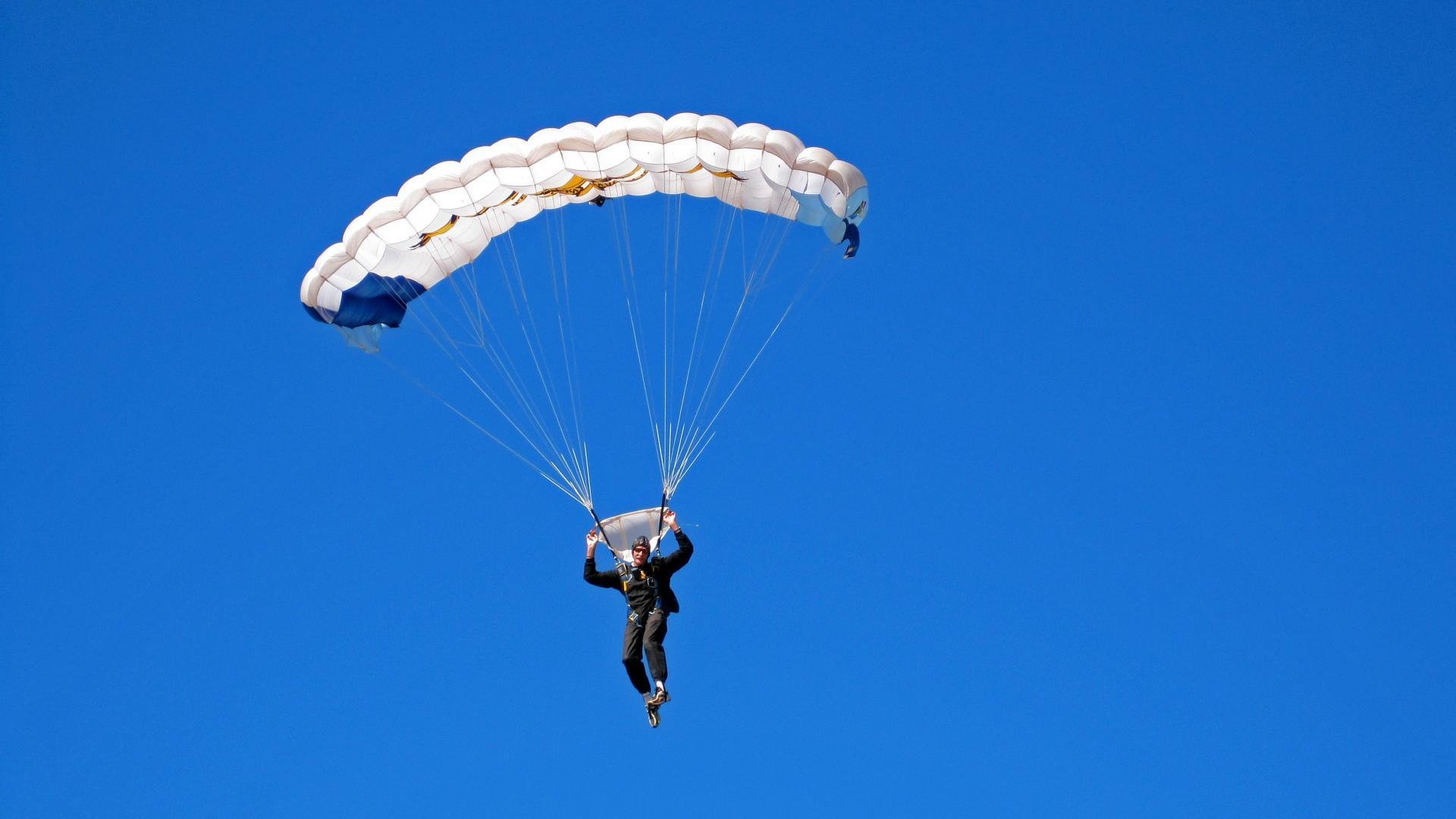 CBA赛场燃起青春的战火，cba名场面